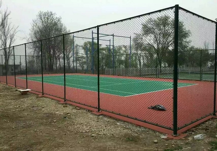 球场围网体育设施工程的铺设